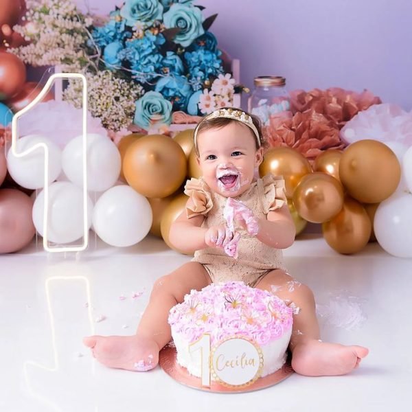 Cada bebê tem o seu jeitinho de se divertir no…