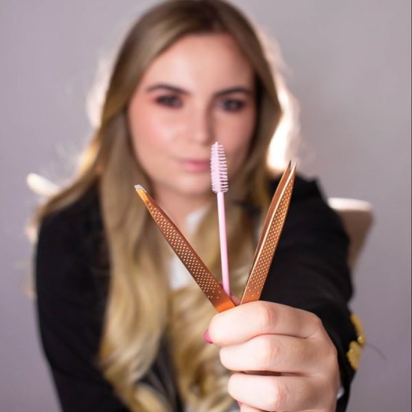 Fotos com pinça __ sobrancelhas